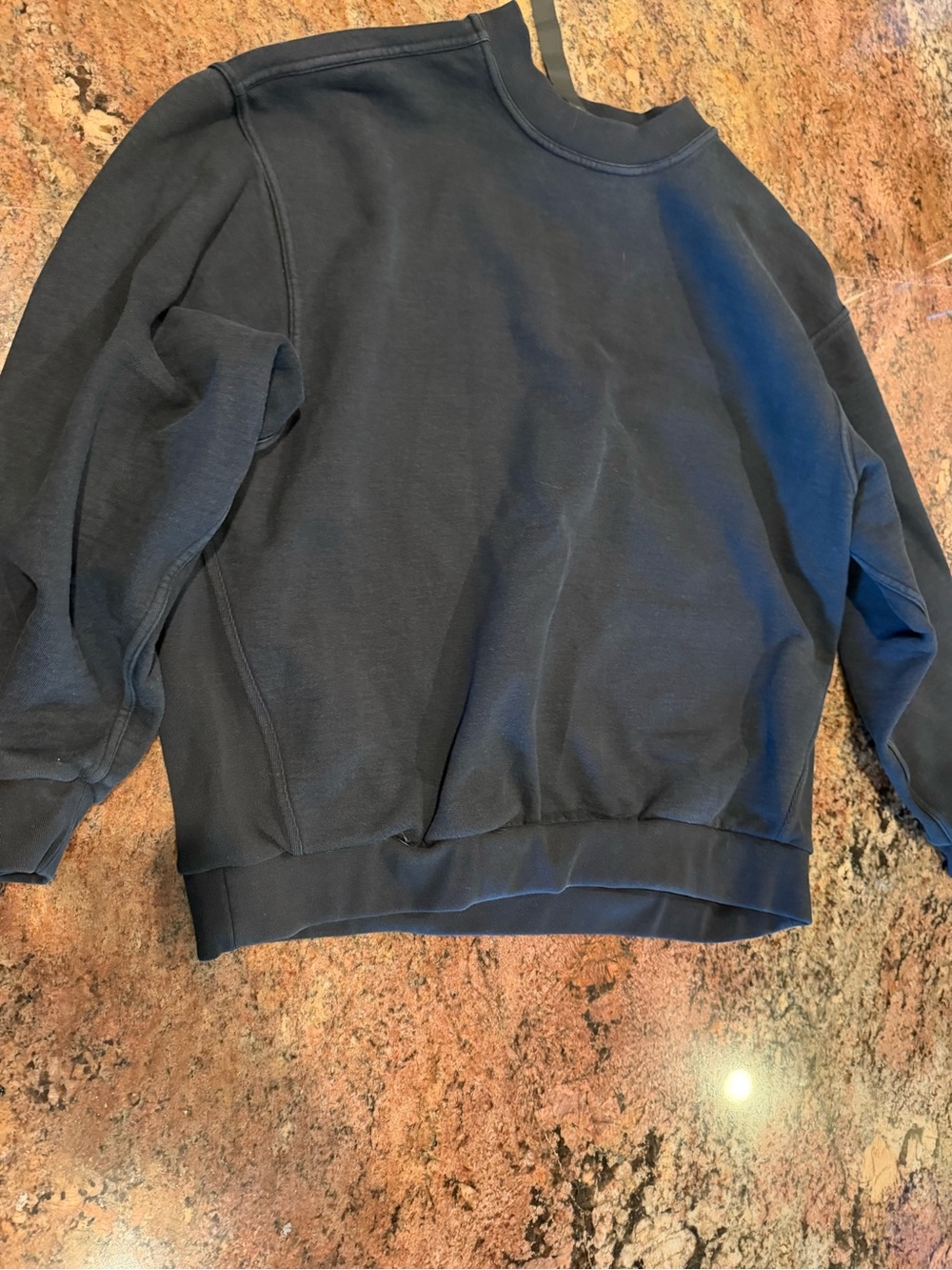 lululemon athletica Men's Crewneck Sweatshirt - Navy Blue